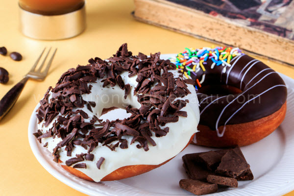 Những chiếc bánh Doughnut xốp mềm đẹp mắt Bánh doughnut xinh xắn