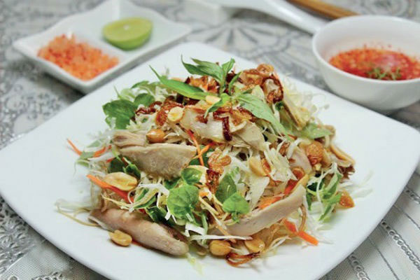 cách làm gỏi gà hành tây lạ miệng