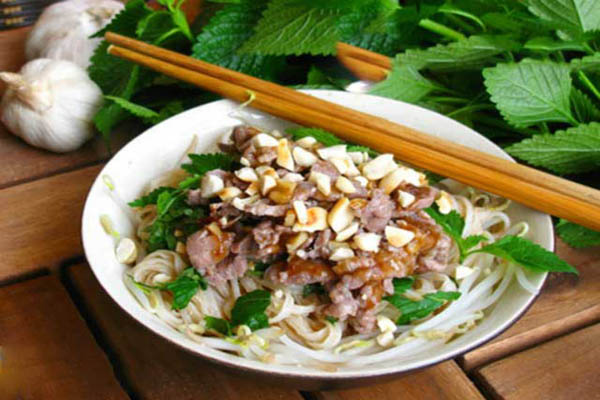 cách làm phở trộn ngon