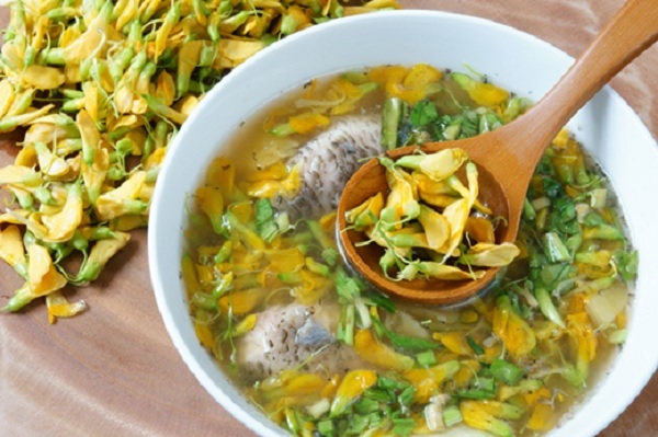 Canh chua bông điên điển thanh mát Canh chua bông điên điển