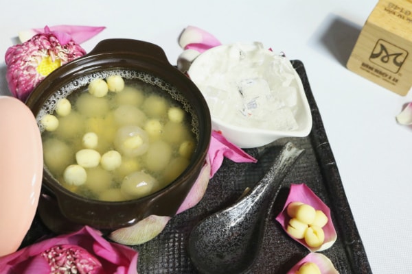 Hình chè hạt sen nhãn nhục