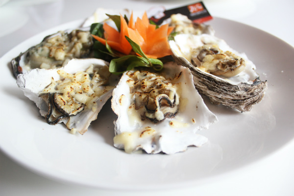 hình hàu nướng phô mai