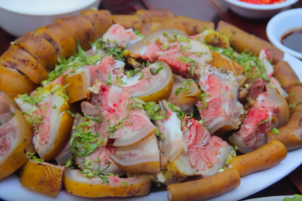 hình lẩu đuôi bò