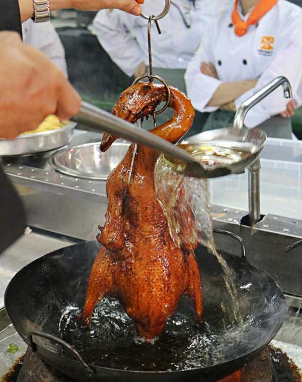 hướng dẫn làm vịt quay không cần lò nướng