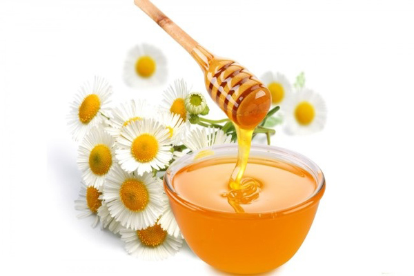 Bạn có dùng nước ép nghệ cùng mật ong để dễ uống hơn