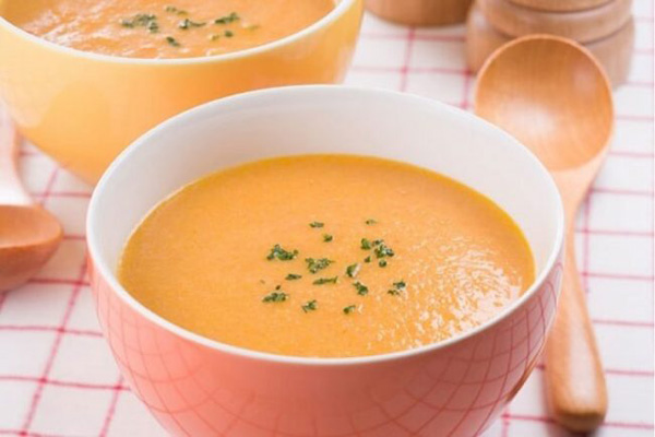 Cháo ăn dặm từ bột gạo tự xay cho bé
