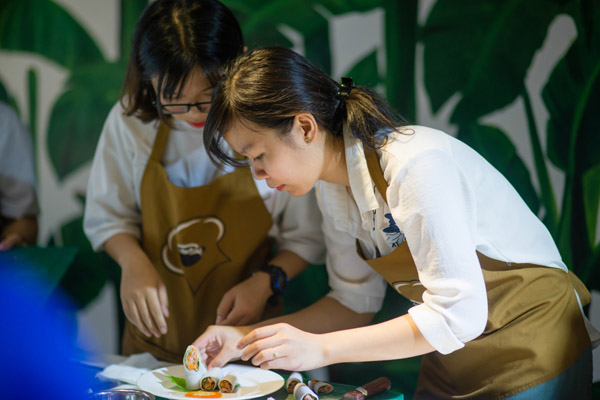 tham gia khóa học nấu ăn