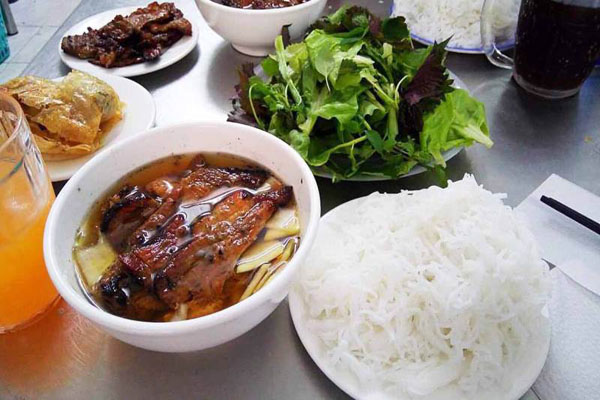 Bún chả Hàng Quạt